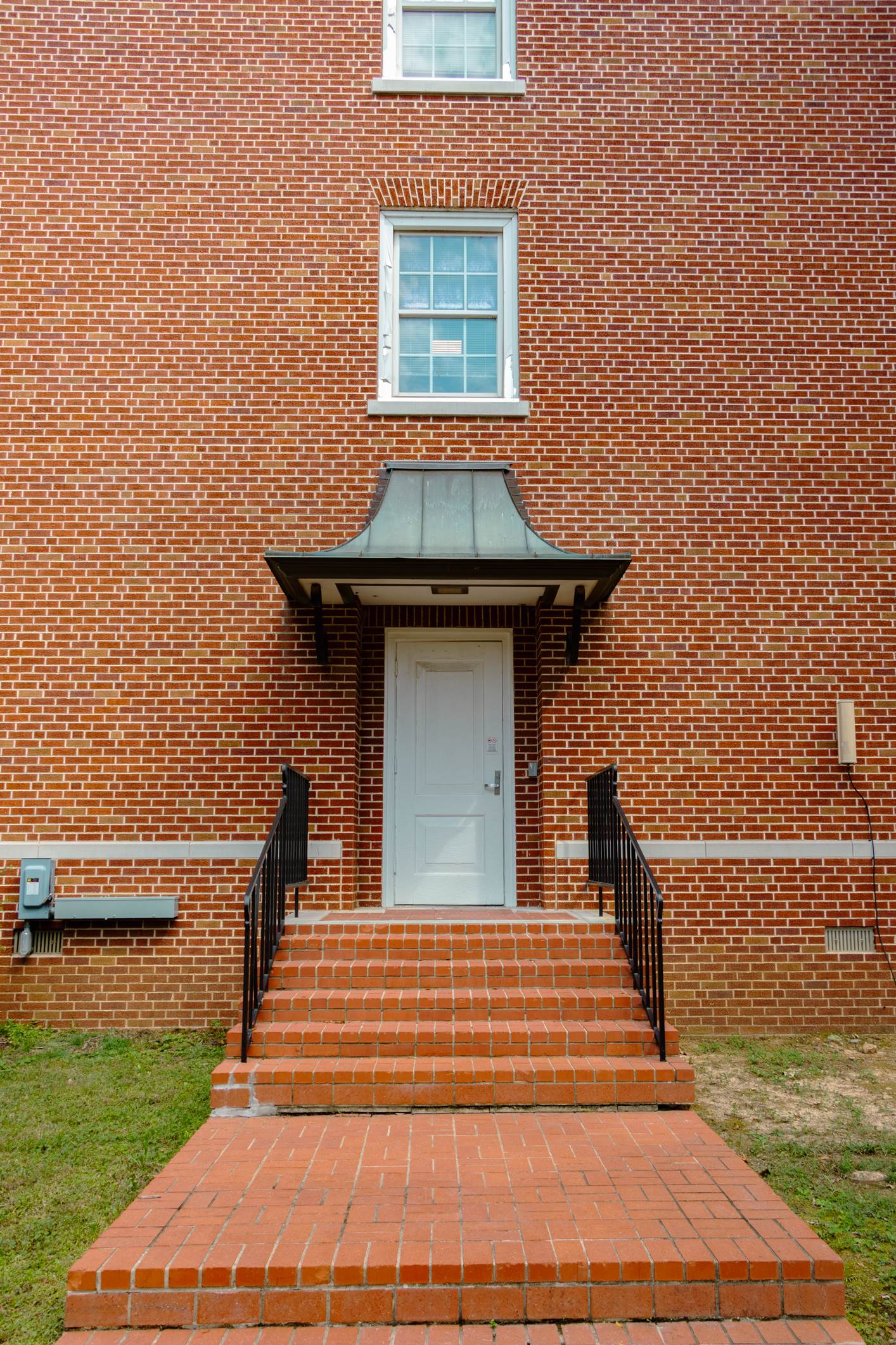 photo-a0d54717-8cf4-43ac-a846-ee3f95899219 (1)